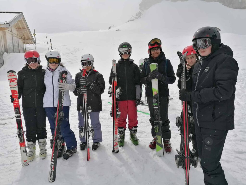 p54-legymnaseeu-le-vivre-ensemble-pour-tous-les-eleves-de-troisieme-enfin-de-retour-a-flaine-le-vivre-ensemble-pour-tous-les-eleves-de-troisieme-enfin-de-retour-a-flaine